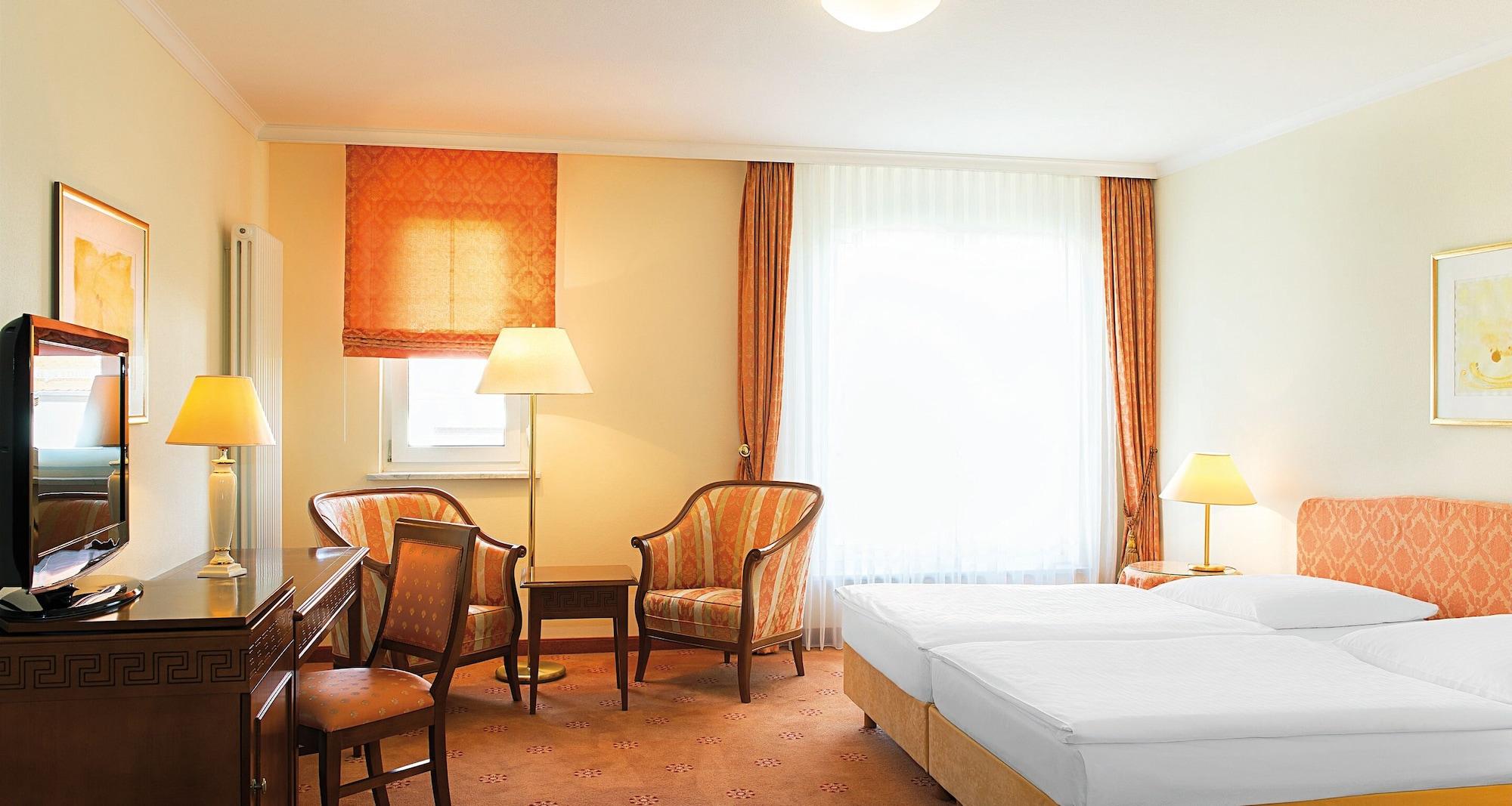 Victor'S Residenz-Hotel Ерфурт Екстериор снимка