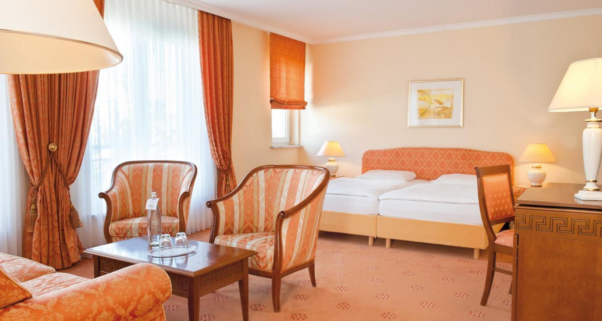 Victor'S Residenz-Hotel Ерфурт Екстериор снимка