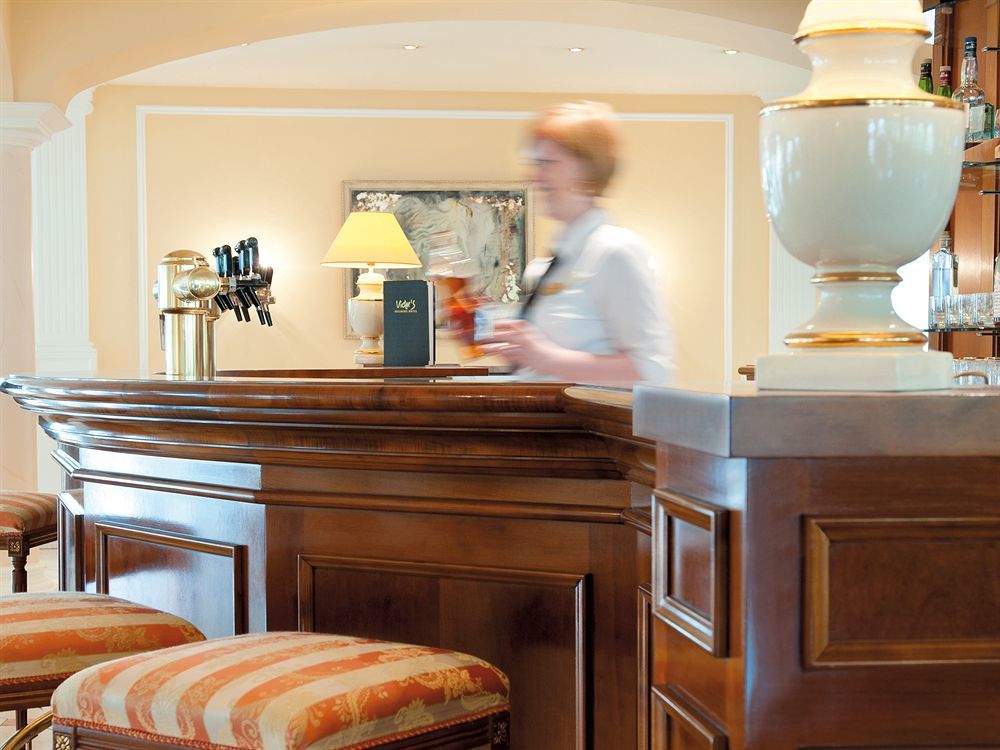Victor'S Residenz-Hotel Ерфурт Екстериор снимка